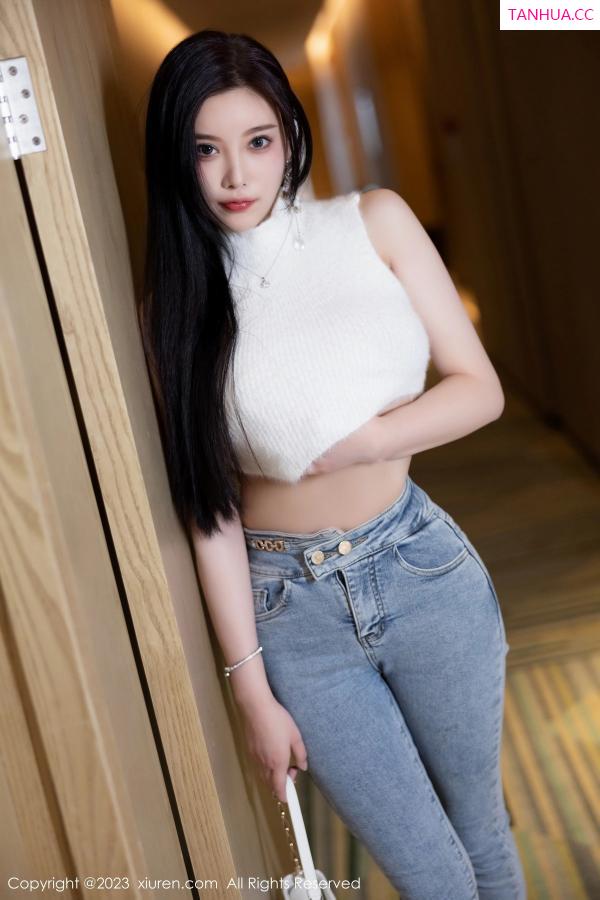 杨晨晨 sugar小甜心CC [XiuRen]高清写真图 2023.03.07 No.6377 杨晨晨Yome 牛仔裤美臀第5张图片